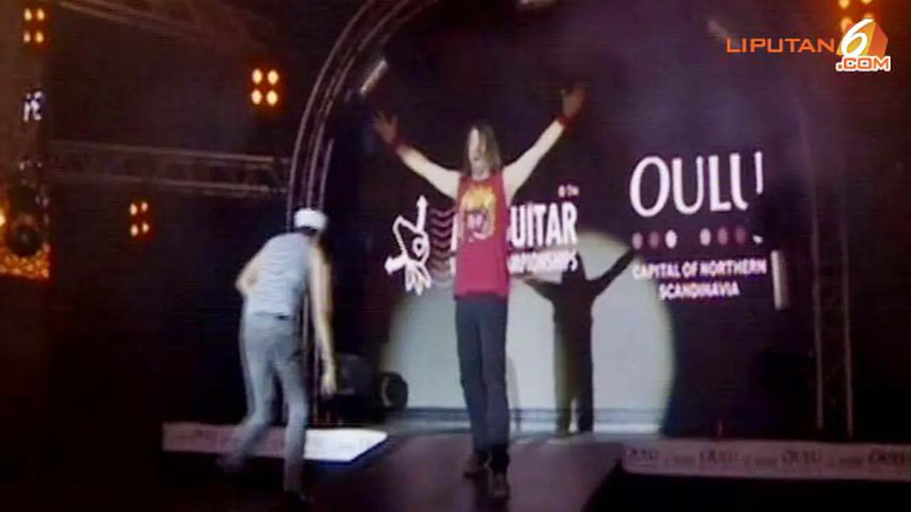 air-gitar-130825c.jpg