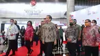 Presiden Joko Widodo menghadiri Pembukaan Perdagangan BEI 2022 di gedung BEI, Jakarta, Senin (3/1/2022). Dalam sambutannya, Presiden mengatakan, secara nasional vaksinasi COVID-19 telah mencapai 70 persen dosis pertama dan 50 persen dosis kedua. (Foto: Muchlis Jr-Biro Pers Sekretariat Presiden)
