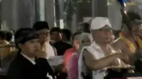 Korban Banjir Bandang hingga Ritual Membisu Sambut Harkitnas
