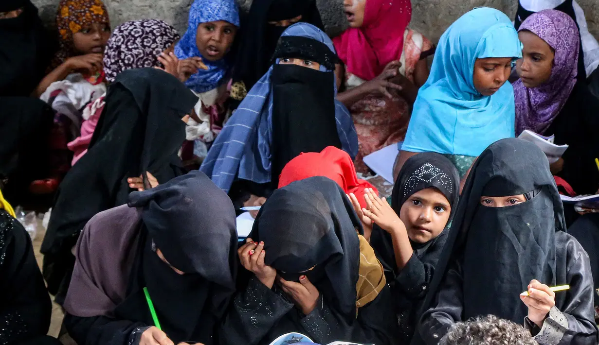 Perserikatan Bangsa-Bangsa (PBB) meyakini puluhan ribu warga Yaman tewas dalam konflik tersebut, sementara 14 juta orang berisiko kelaparan. (Khaled ZIAD/AFP)