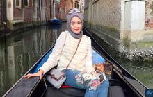 Sosok Dea Sahirah Calon Istri Chand Kelvin, Cantik dan Mungil Bergelar S2