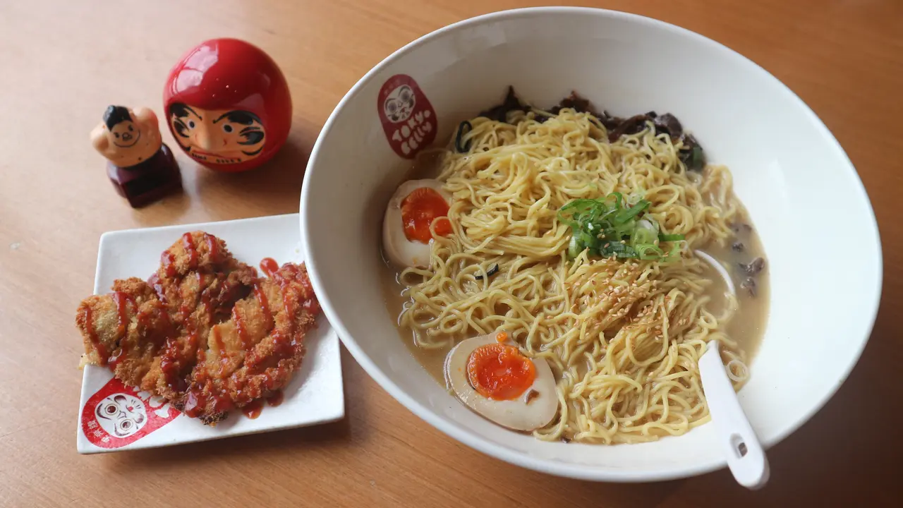 Mengaku Penggemar Makan Besar? Coba Taklukkan Ramen Monster Ini