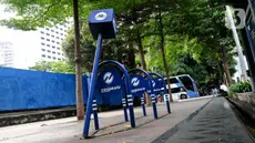 Kondisi fasilitas untuk pesepeda di salah satu jalan yang ada di Jakarta, Jumat (25/4/2025). (Liputan6.com/Herman Zakharia)