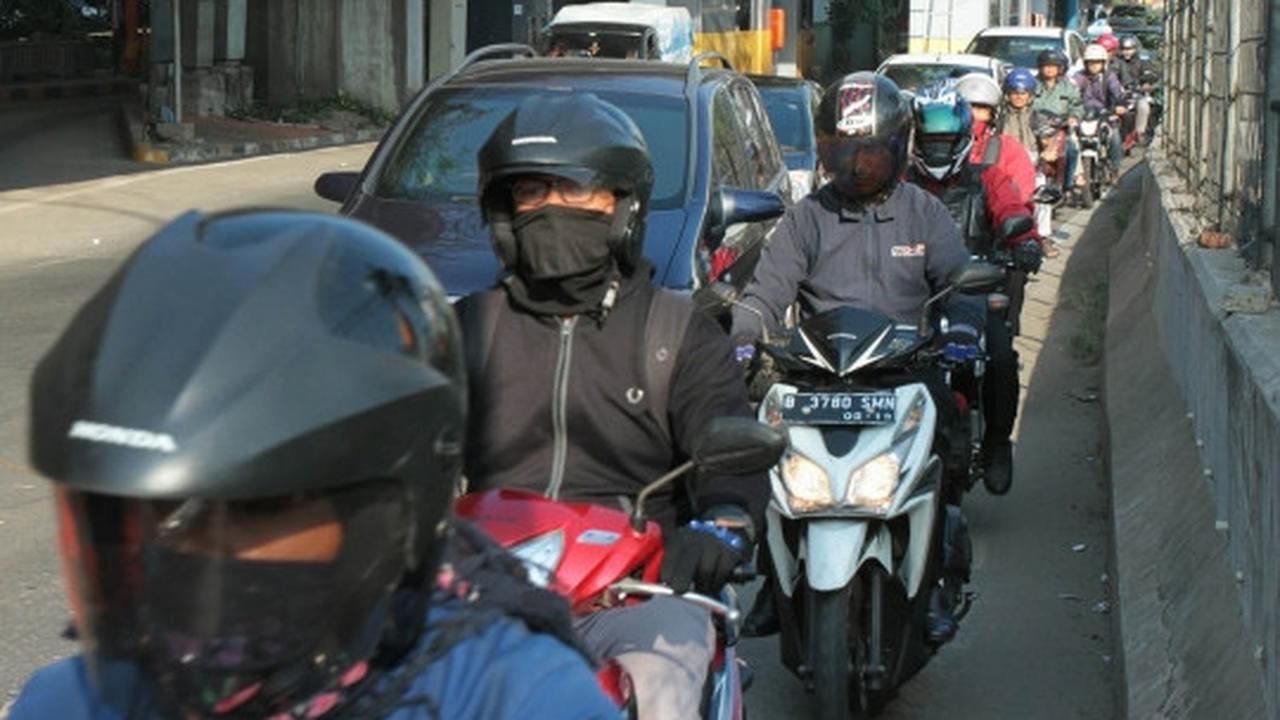 Meski motor masuk Tol JORR, lalu lintas di Fatmawati tetap macet