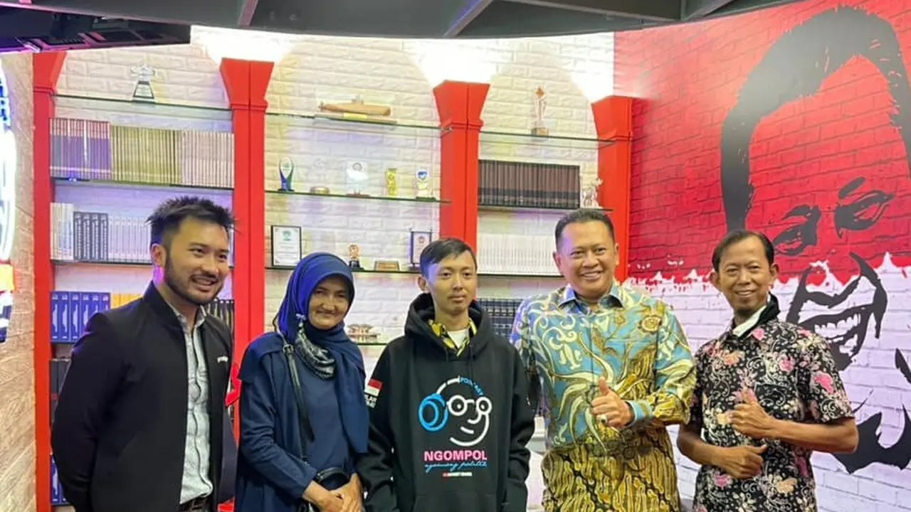 Semakin Tenar, Ini 6 Potret Ghozali Everyday Bareng Publik Figur