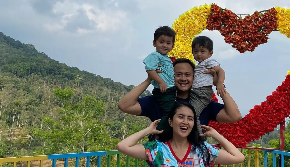 Kadek Devie (Instagram/dewayoga_07)