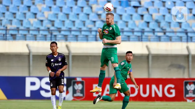 Persik Kediri vs PS Sleman