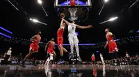 Duel sengit Brooklyn Nets melawan Chicago Bulls di NBA 2022/2023 (AFP)