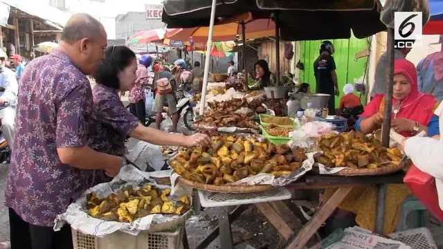 Melambungnya harga ayam potong yang mencapai RP 40.000/Kg membuat para pedagang di pasar Kota Salatiga mogok berjualan.