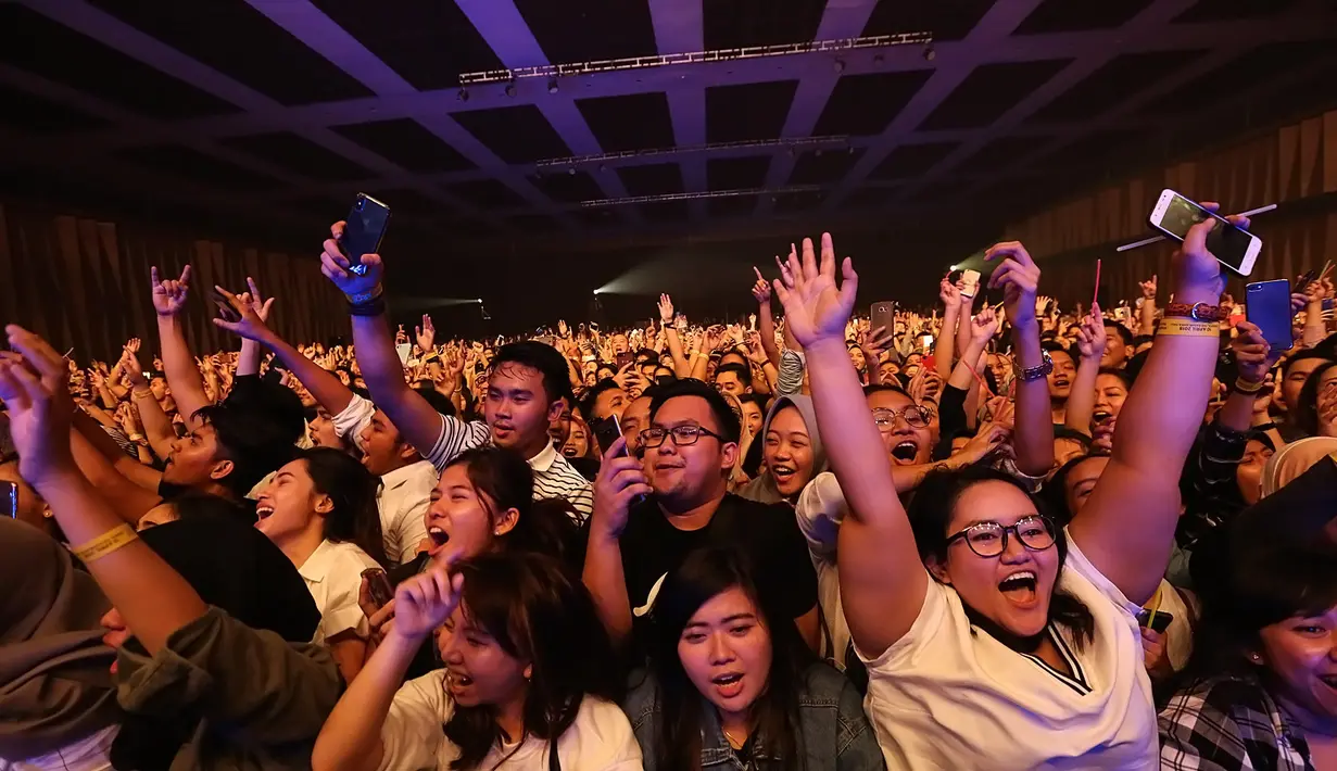 Atraksi panggung yang dibawakan oleh The Script pun menuntaskan rindu dan menimbulkan semangat baru untuk fans di Indonesia. (Bambang E. Ros/Bintang.com)