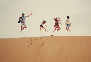 Ilustrasi liburan keluarga. (Photo by Juan Cruz Mountford on Unsplash)