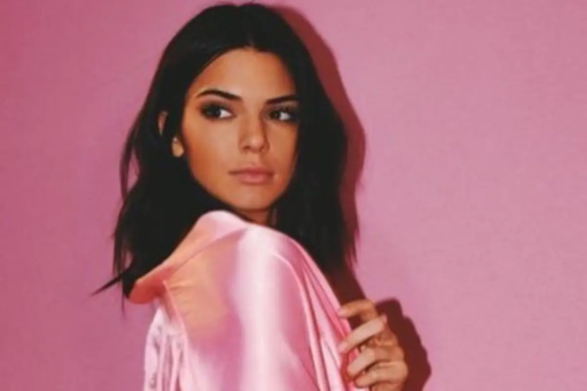 Makeup No Makeup ala Kendall Jenner, Cantik Nggak Perlu Repot