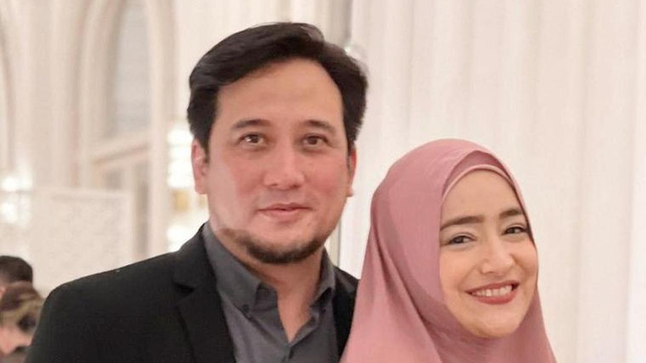 Rayakan Ulang Tahun Pernikahan ke-25, Intip Potret Kebersamaan Cindy Fatikasari Pemain Tertawan Hati dan Suami