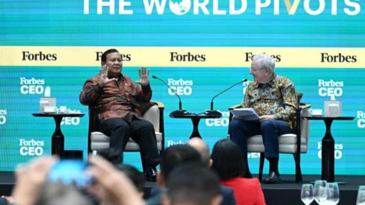 VIDEO: Depan Steve Forbes, Prabowo Cerita Kerahkan TNI Bantu Jaksa Agung 'Perangi' Sawit Ilegal