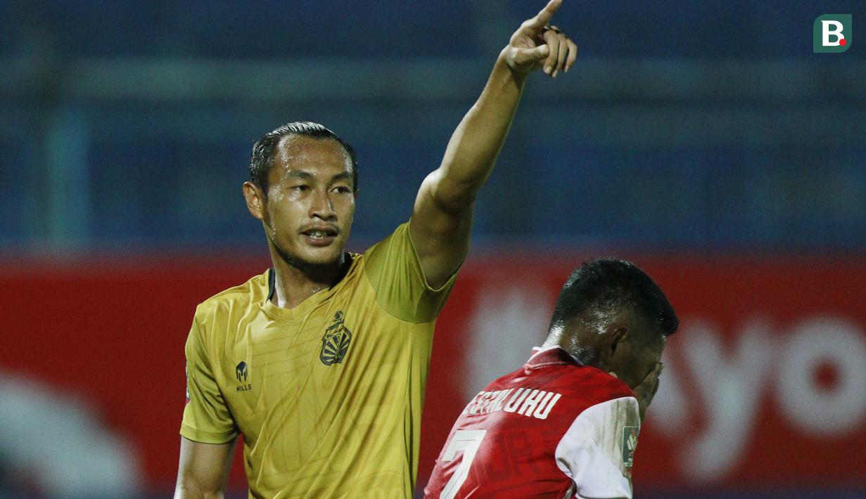 Hansamu Yama - Bek tangguh Bhayangkara FC ini merupakan salah satu pemain bertahan terbaik yang dimiliki Indonesia saat ini. Pemain asal Mojokerto itu memiliki banderol sebesar Rp 4,78 miliar. (Foto: Bola.com/M Iqbal Ichsan)