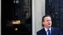 PM Inggris David Cameron memberikan pernyataan di 10 Downing Street, London, Jumat (24/6). Usai Inggris resmi memilih untuk keluar dari Uni Eropa (Brexit), David Cameron mengumumkan akan mengundurkan diri pada Oktober mendatang. (REUTERS/Stefan Wermuth)