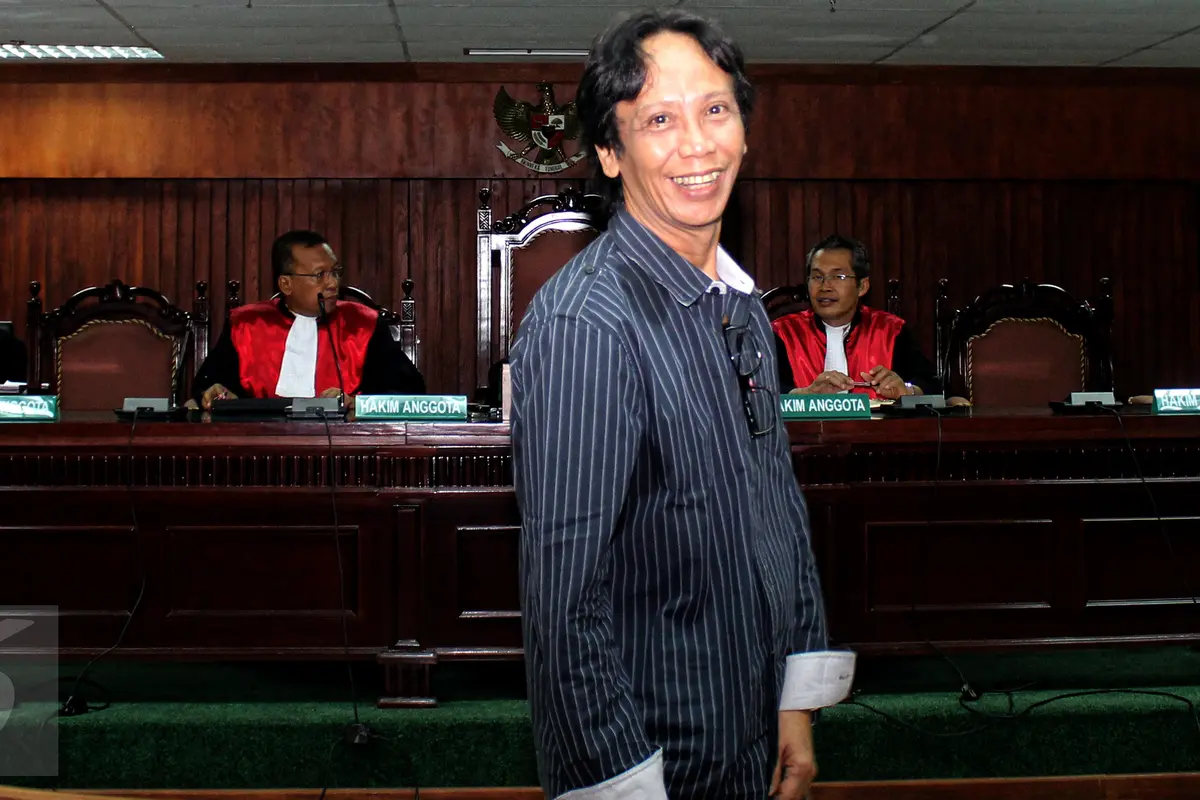 20150820-Jalani Sidang Perdana, Komedian Mandra Pasrah-Jakarta