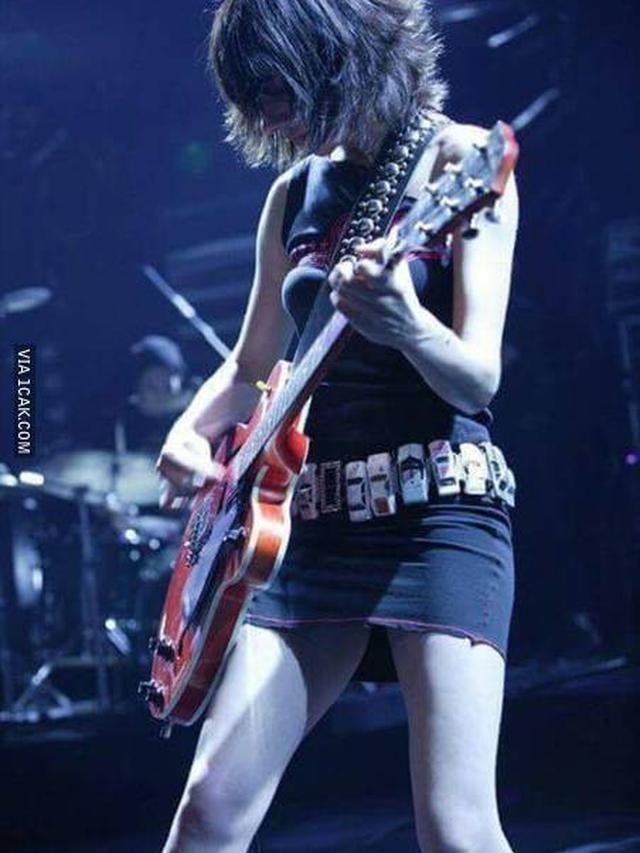 6 Potret Nyeleneh Ikat Pinggang Ini Bikin Tepuk Jidat