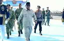 VIDEO: Prabowo Dikejutkan Aksi Menyala Pasukan Tank, Pesawat Jet F-16 & Adu Tembak TNI