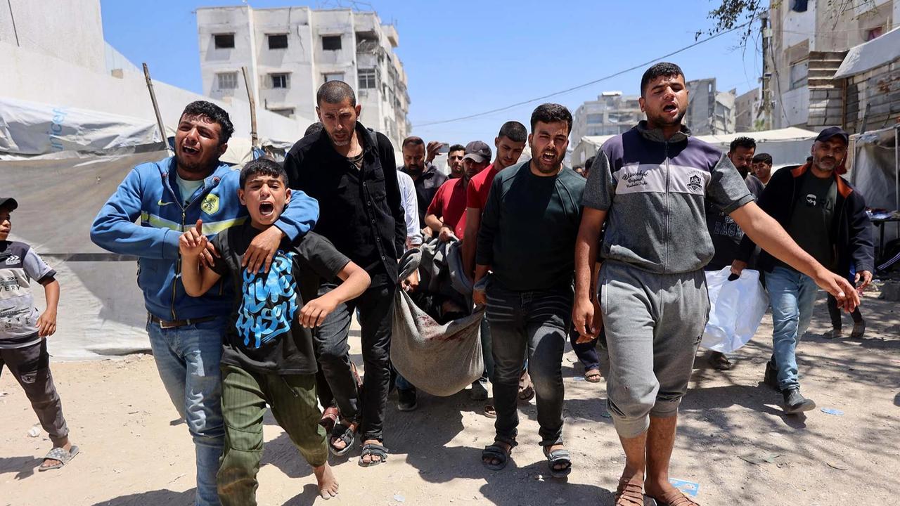 FOTO: Serangan Israel Kembali Guncang Gaza Utara