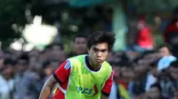 Paulo Sitanggang akan meramaikan Habibie Cup dengan memperkuat klub amatir Persiban Bantaeng. (Bola.com/Ahmad Latando)