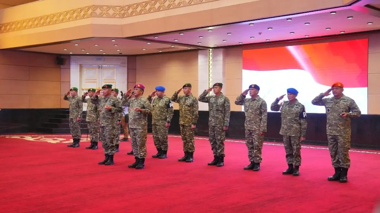 Prosesi penyerahan dan pelantikan jabatan di lingkungan TNI di Aula Gatot Soebroto Mabes TNI, Cilangkap, Jakarta Timur, Rabu (25/3/2026).