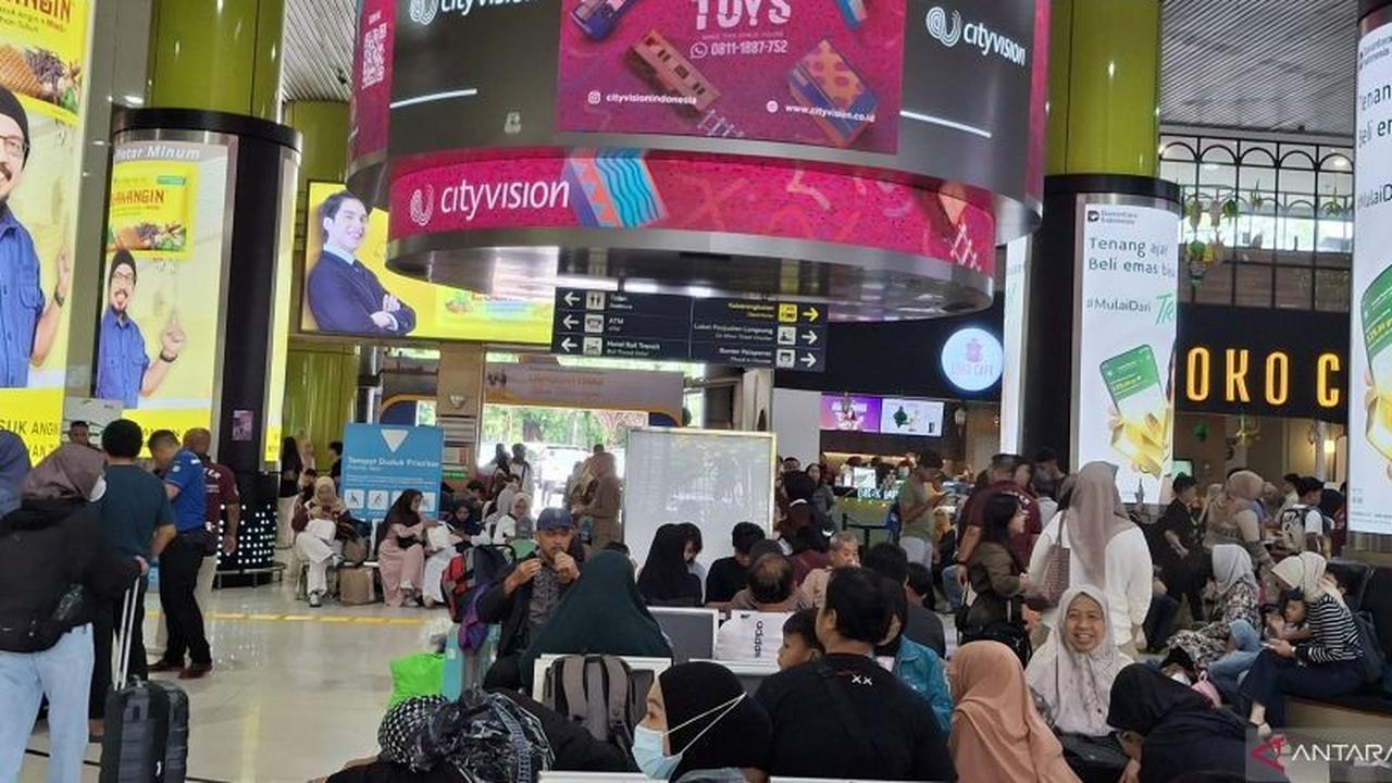 Arus Balik KAI Daop 1: 52 Ribu Lebih Penumpang Tiba di Jakarta, Angka Masih Tinggi