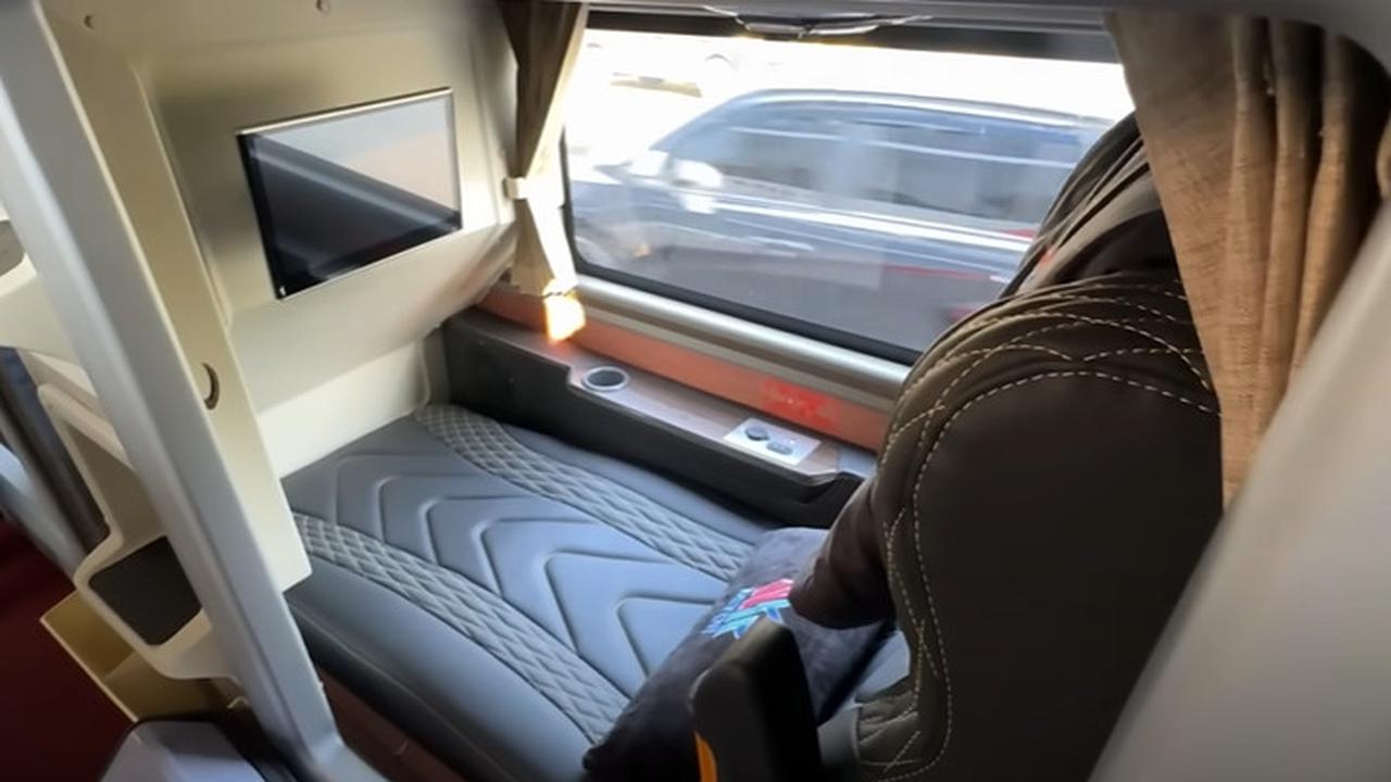 Tiket Nyaris Sejuta, Potret Sleeper Bus PO Miyor yang Mewah dan Elegan Bikin Nyaman
