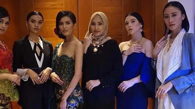 The Palace Luncurkan Koleksi Nusantara berkolaborasi dengan desainer Samuel Wattimena