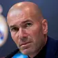 Zinedine Zidane resmi mundur dari jabatannya sebagai pelatih Real Madrid, Kamis (31/5/2018). (AP Photo/Borja B. Hojas)