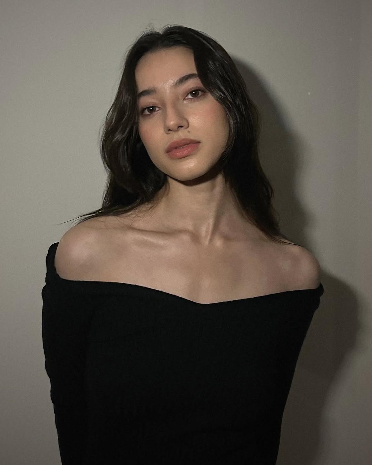 Profil Ameera Khan, Artis Malaysia Blasteran Melayu Pakistan Pacar Jefri Nichol