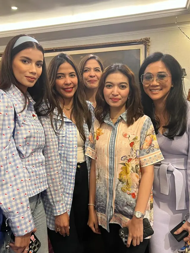 Selvi Ananda bersama Sabrina Chairunnisa (Instagram/sabrinachairunnisa_)