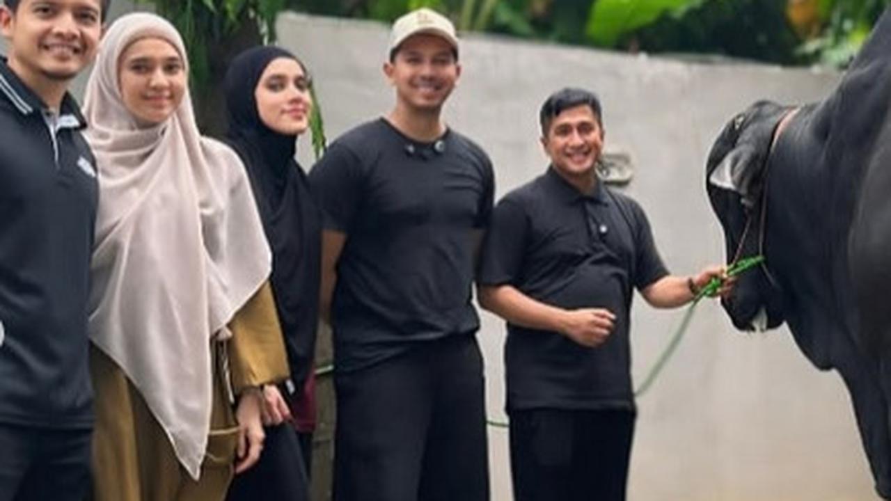 Penampakan Sapi Kurban 1,2 Ton Sonny Septian dari Raffi Ahmad, Bernama Kahfi - Diantar Langsung sama Irfan Hakim