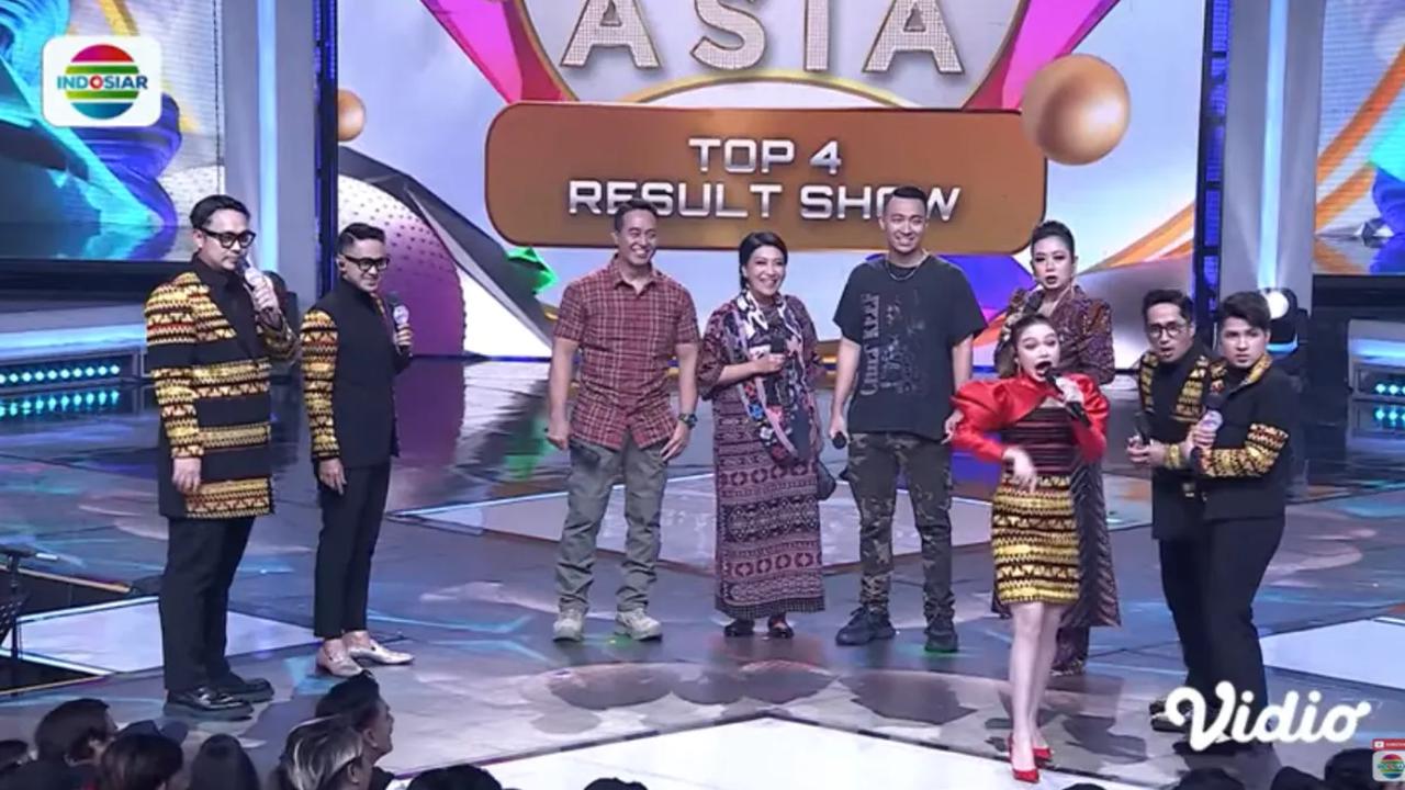 Mendengar hal itu, Ramzi pun langsung menggoda Rara. Rara tampak ikut terkesima melihat Andrew.<br>