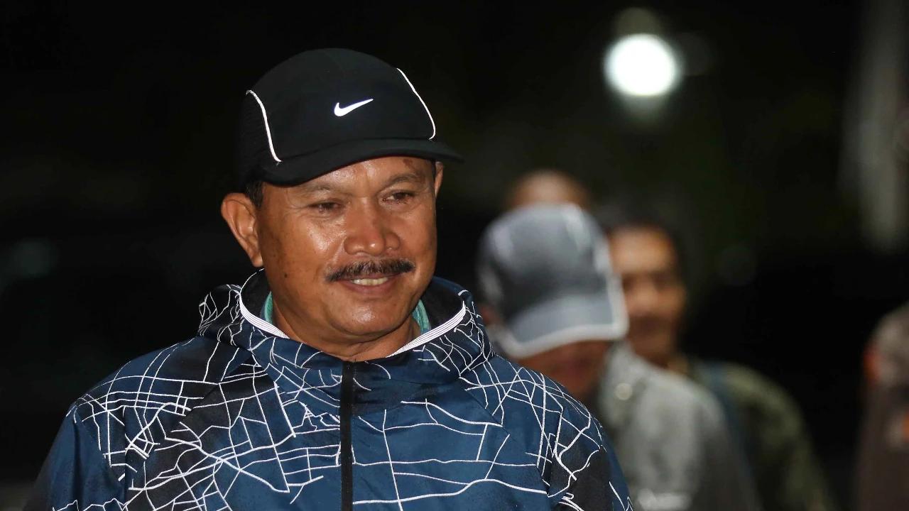 FOTO: Wali Kota Madiun Maidi Tiba di Gedung Merah Putih KPK Usai Terjaring OTT