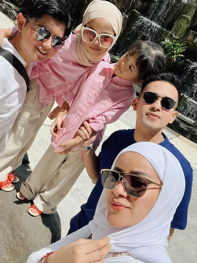 6 Potret Olla Ramlan dan Aufar Hutapea Bareng Anak Usai 2 Tahun Cerai