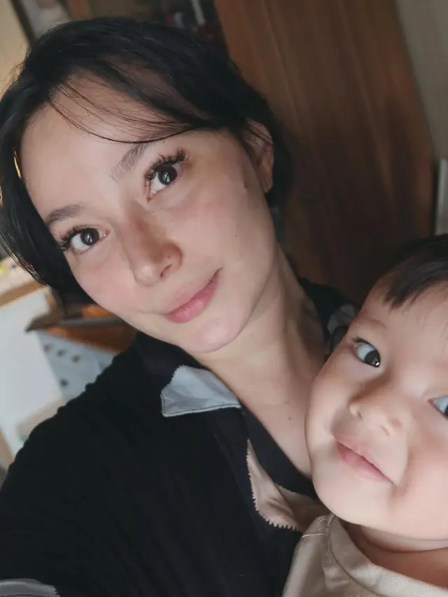 7 Potret Asmirandah Tanpa Makeup, Cantik Natural Meski Baru Bangun Tidur