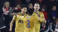Para pemain Tottenham Hotspur rayakan gol Heung-Min Son ke gawang Southampton (Foto: Reuters / Eddie Keogh)