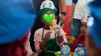 Cooking class, salah satu cara yang dilakukan anak-anak di PAUD Al Hikam, Klaten, Jawa Tengah untuk membiasakan pola makan sehat dan bergizi. Foto diambil dalam acara Jelajah Gizi 2023. (Foto: Dok. Danone Indonesia)