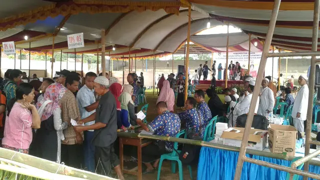 Sebanyak 57 desa di Banjarnegara menggelar Pilkades serentak, Kamis (30/11/2017). (Foto: Liputan6.com/Muhamad Ridlo)