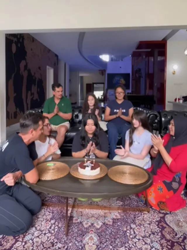 Momen Perayaan Ultah Amalia Putri