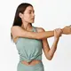 Nyeri siku adalah sesuatu yang bisa muncul tiba-tiba, terutama jika Sahabat Fimela memiliki pekerjaan atau hobi yang memberi tekanan pada lengan Anda. (Foto: Freepik.com).