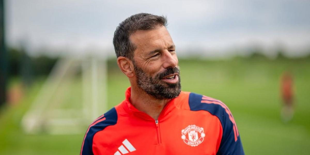 Nasih Ruud van Nistelrooy di MU Akan Diputuskan dalam Beberapa Jam ke Depan