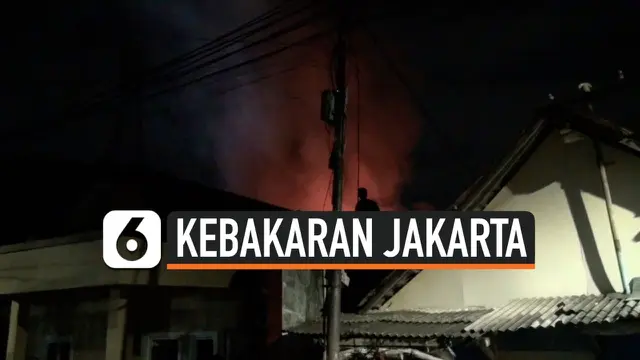 VIDEO: Kebakaran Pabrik Cat, Beberapa Kali Terdengar Ledakan