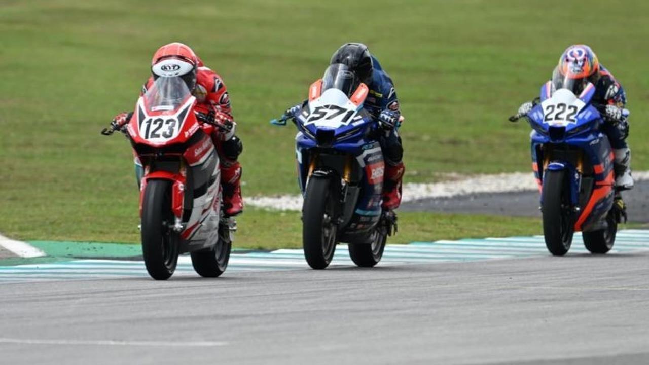 Manuver Krusial Rheza Ahrens Antar AHRT Raih Podium di ARRC Sepang 2026