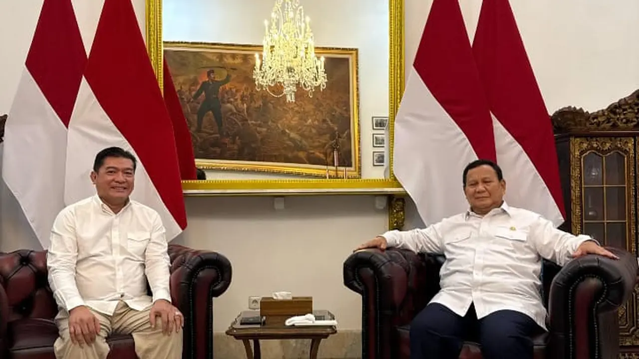 Ketua Umum Solidaritas Merah Putih (Solmet) Silfester Matutina (kiri) dan Presiden Prabowo Subianto (Istimewa)