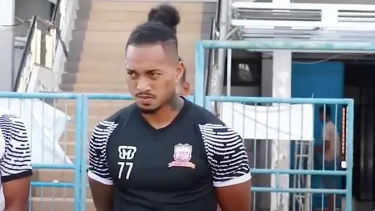 Mickael Partodikromo, Pemain Keturunan Jawa Selangkah Lagi Bawa Kaledonia Baru ke Piala Dunia 2026