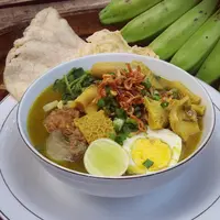 Rujak soto, kuliner Banyuwangi, Jawa Timur. (Sumber Foto: warung_buhar/Instagram)
