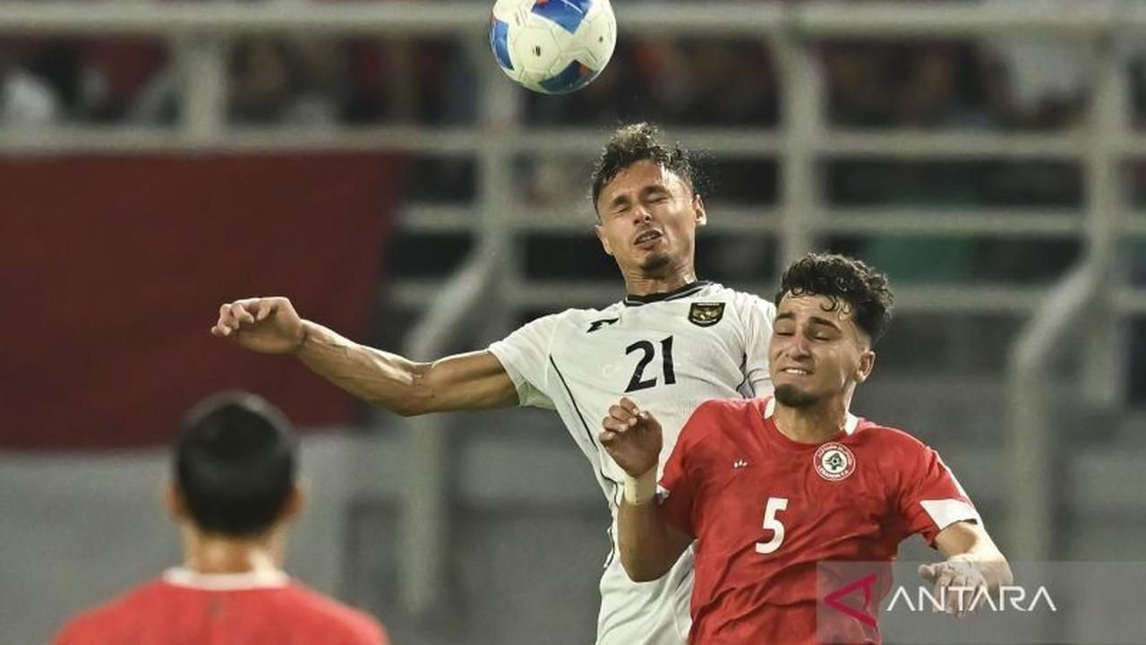 Media Belanda Soroti Dean James, Layak Perkuat Lini Belakang Ajax?
