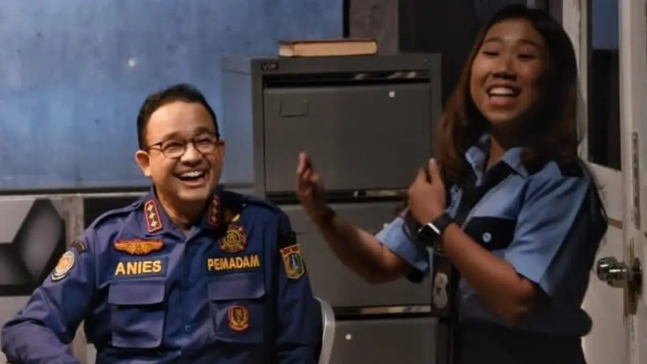 Aksi komika Kiky Saputri meroasting Anies Baswedan viral (https://twitter.com/aniesbaswedan/status/1458419247483219969)